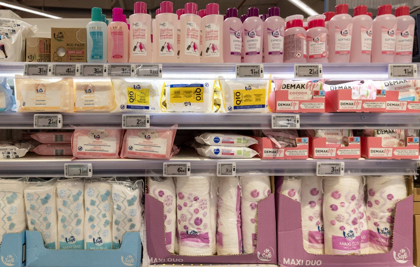 Recargas, envases de papel, depósitos… Carrefour promete eliminar 5.000 toneladas de plástico de sus lineales de aquí a 2030 Recargas, envases de papel, depósitos… Carrefour promete eliminar 5.000 toneladas de plástico de sus lineales de aquí a 2030
